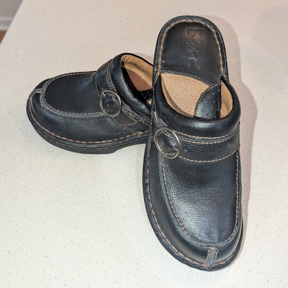 b.o.c. Leather Clogs Black Buckle Accent Mules Size 7 BC3150‎